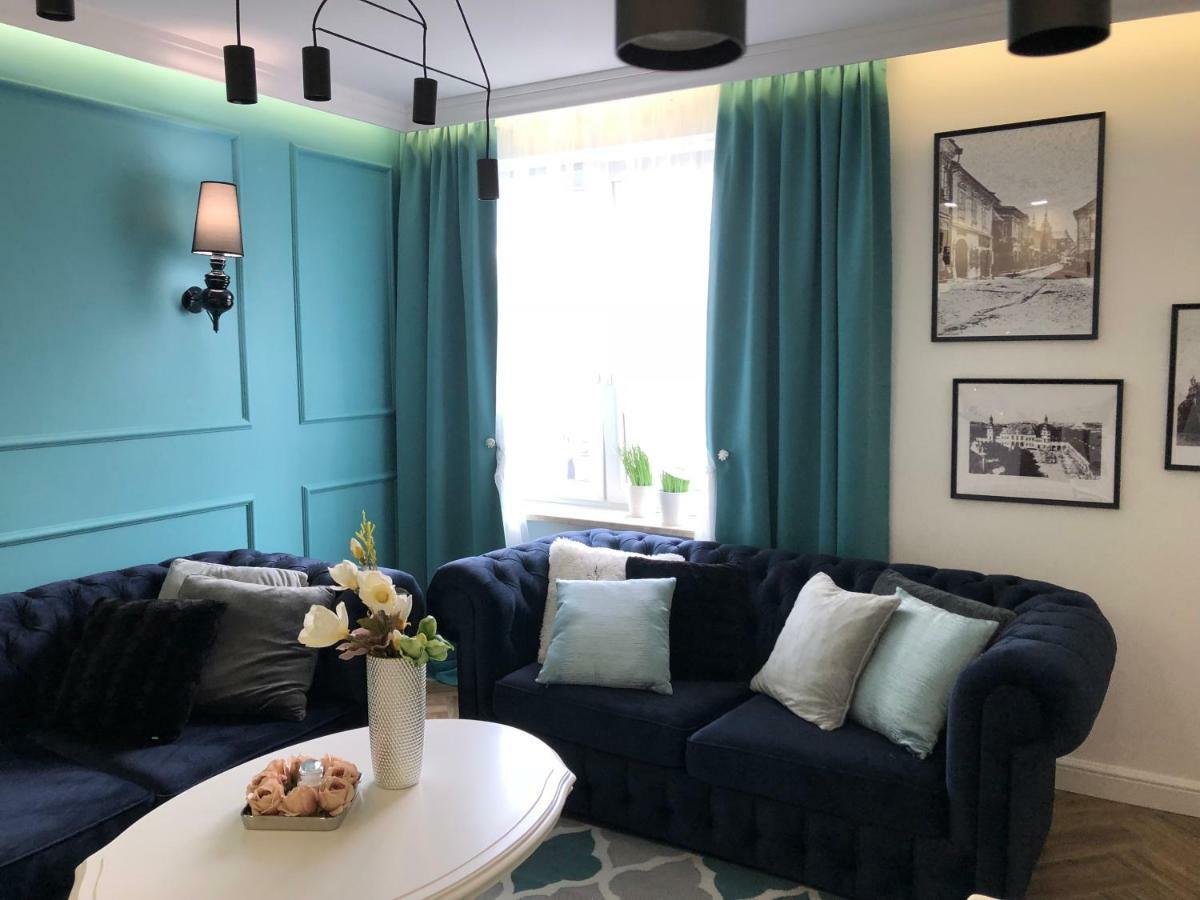 Family & Business Sauna Apartments Paderewskiego Sienkiewicza No2 Centrum Downtown - 2 Bedroom With Private Sauna, Bath With Hydromassage, Parking キェルツェ エクステリア 写真