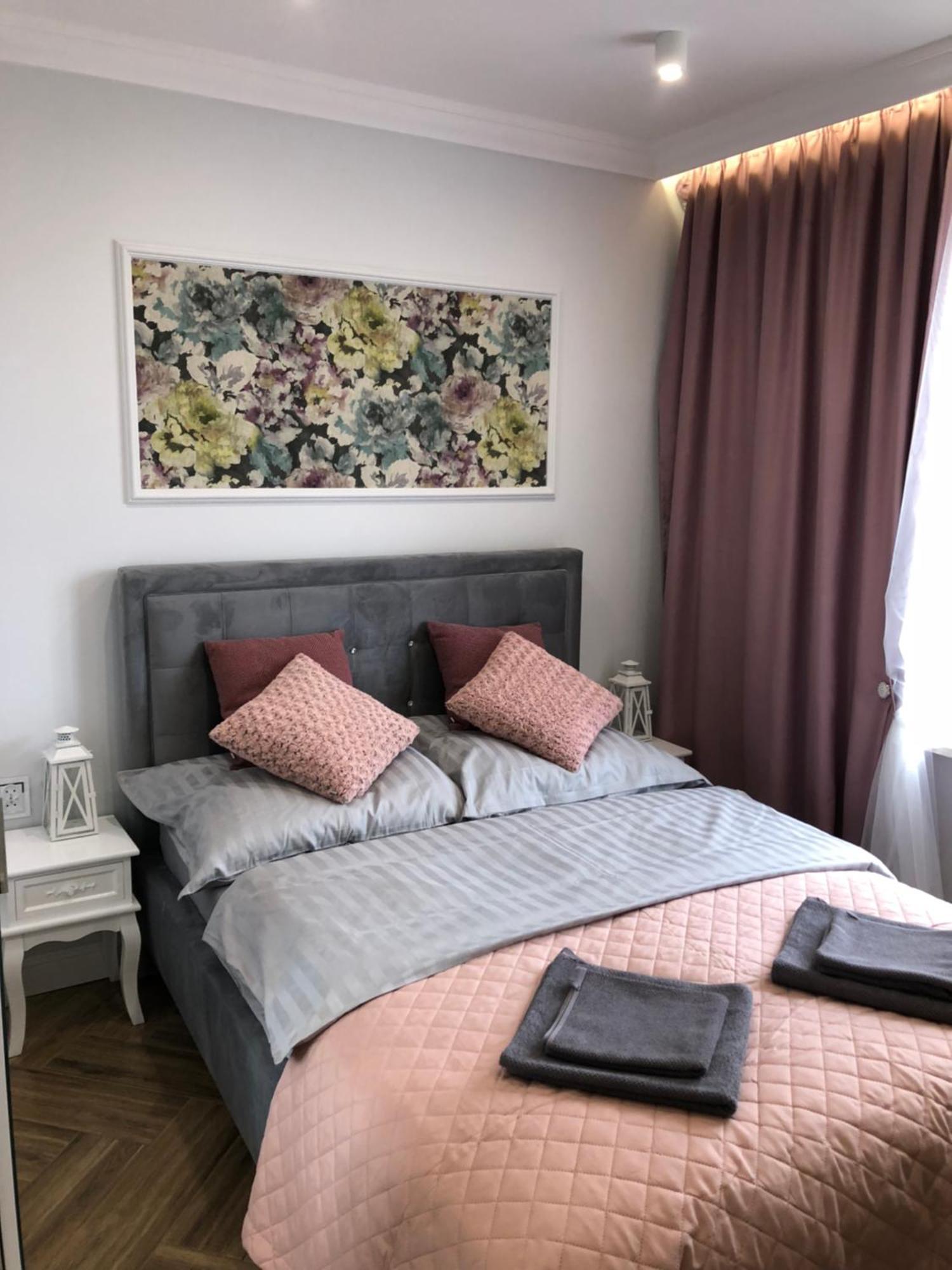 Family & Business Sauna Apartments Paderewskiego Sienkiewicza No2 Centrum Downtown - 2 Bedroom With Private Sauna, Bath With Hydromassage, Parking キェルツェ エクステリア 写真