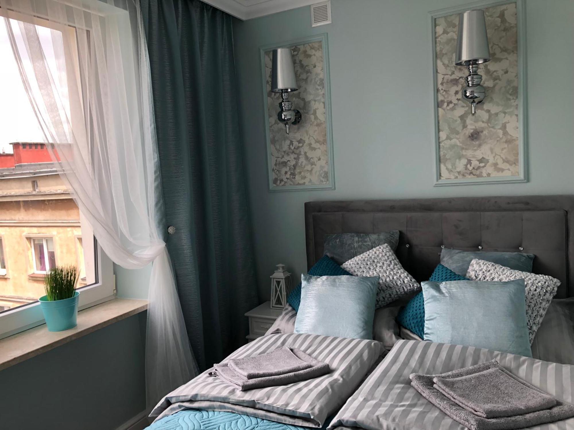 Family & Business Sauna Apartments Paderewskiego Sienkiewicza No2 Centrum Downtown - 2 Bedroom With Private Sauna, Bath With Hydromassage, Parking キェルツェ エクステリア 写真